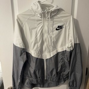 Womens Nike Windbreaker Jacket